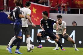 [高尔夫]亚巡国际系列赛印度站首轮未完 德尚博T4许龙一T32.